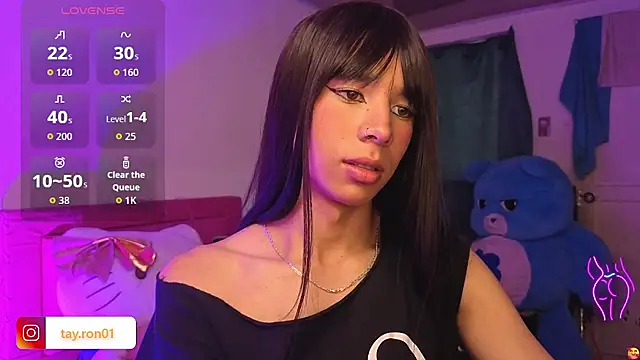 lady Tayron online show from June 12, 2026, 7:22 pm