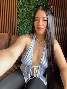 ArianaBlum online show from June 21, 2026, 2:34 pm