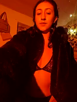 Snapshot of _valerianam chatting on June 27, 2026, 2:28 am valerianam online show from June 27, 2026, 2:28 am