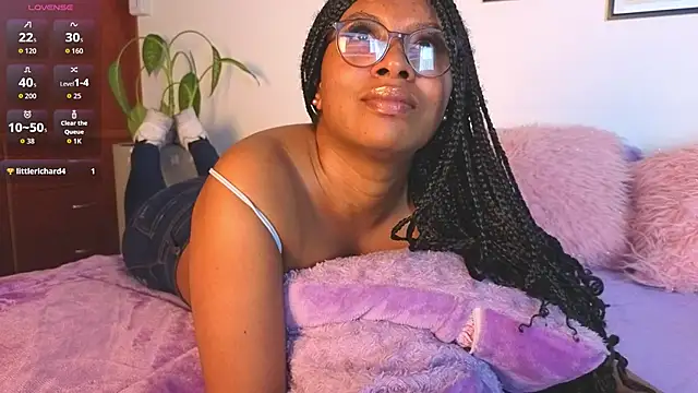 Victoria-Jacksonn online show from June 26, 2026, 10:37 pm