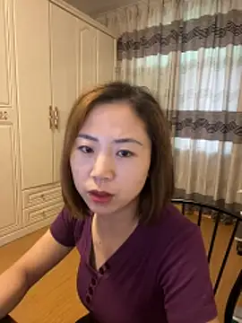 Snapshot of skii5522 chatting on June 10, 2026, 8:37 am skii5522 online show from June 10, 2026, 8:37 am