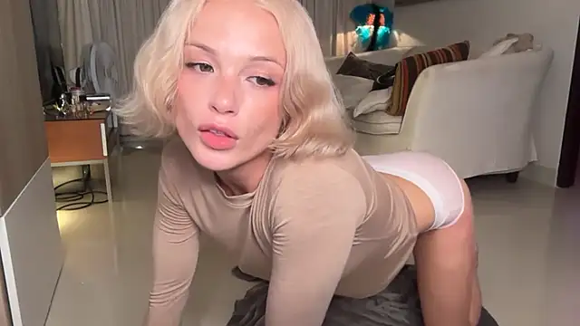 Snapshot of polino4ka6999 chatting on June 27, 2026, 4:02 pm polino4ka6999 online show from June 27, 2026, 4:02 pm