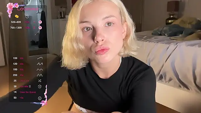 Snapshot of polino4ka6999 chatting on July 20, 2026, 9:05 am polino4ka6999 online show from July 20, 2026, 9:05 am