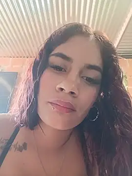 Snapshot of dulce_amber21 chatting on June 30, 2026, 1:00 pm dulce amber21 online show from June 30, 2026, 1:00 pm