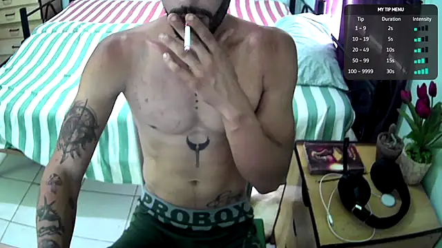Snapshot of CubanHot27 chatting on June 19, 2026, 2:56 pm CubanHot27 online show from June 19, 2026, 2:56 pm