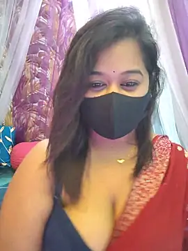 Snapshot of beauty_lisa- chatting on June 21, 2026, 7:14 am beauty lisa- online show from June 21, 2026, 7:14 am
