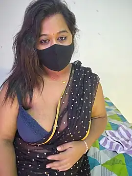 Snapshot of beauty_lisa- chatting on July 11, 2026, 9:04 pm beauty lisa- online show from July 11, 2026, 9:04 pm