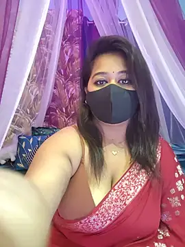 Snapshot of beauty_lisa- chatting on June 13, 2026, 6:11 am beauty lisa- online show from June 13, 2026, 6:11 am