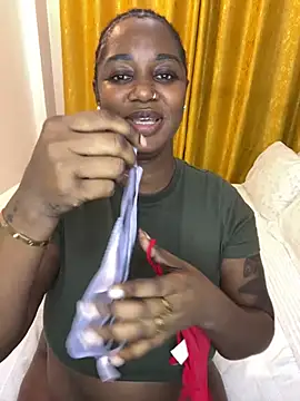 Honeylust26 online show from July 11, 2026, 4:13 am