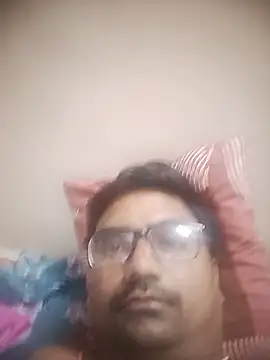 Snapshot of dhirusury050625 chatting on June 16, 2026, 5:24 pm dhirusury050625 online show from June 16, 2026, 5:24 pm