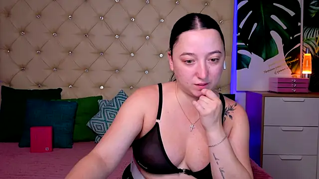 Snapshot of AVA_MAXIMUS chatting on June 18, 2026, 4:55 am AVA MAXIMUS online show from June 18, 2026, 4:55 am
