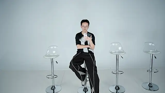 You-first-love online show from July 29, 2026, 2:49 pm