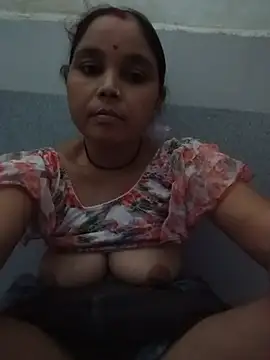 Snapshot of Hot_bhabi022 chatting on July 21, 2026, 2:18 pm Hot bhabi022 online show from July 21, 2026, 2:18 pm