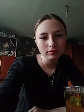 Snapshot of DonnaMayer chatting on June 17, 2026, 4:06 pm DonnaMayer online show from June 17, 2026, 4:06 pm