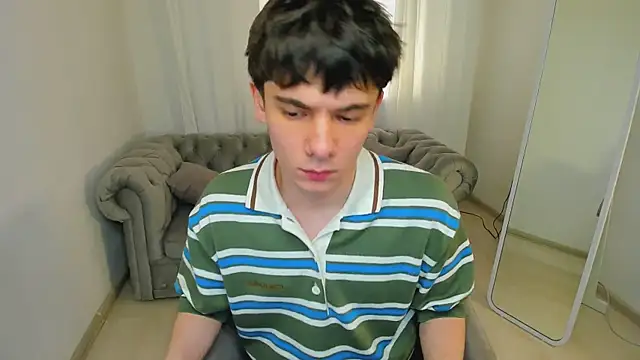 Snapshot of Ethan_Crowe chatting on July 24, 2026, 10:33 am Ethan Crowe online show from July 24, 2026, 10:33 am