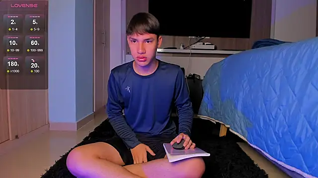 Angel  TheKing online show from July 3, 2026, 1:01 am