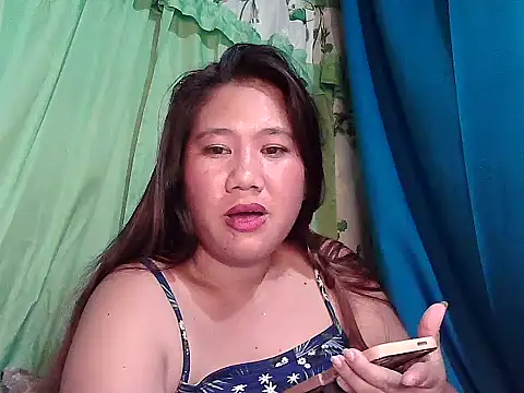 Snapshot of Islandbabe22 chatting on July 27, 2026, 2:02 pm Islandbabe22 online show from July 27, 2026, 2:02 pm