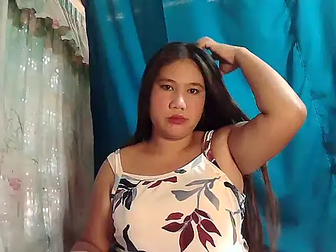 Snapshot of Islandbabe22 chatting on July 10, 2026, 5:18 am Islandbabe22 online show from July 10, 2026, 5:18 am