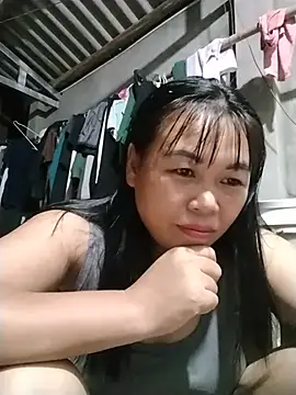 Snapshot of -Lemi- chatting on July 18, 2026, 1:41 pm -Lemi- online show from July 18, 2026, 1:41 pm