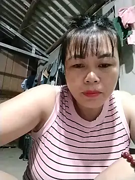 Snapshot of -Lemi- chatting on July 15, 2026, 11:50 am -Lemi- online show from July 15, 2026, 11:50 am