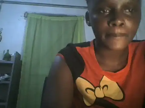Snapshot of Nickitalove chatting on June 14, 2026, 7:04 pm Nickitalove online show from June 14, 2026, 7:04 pm