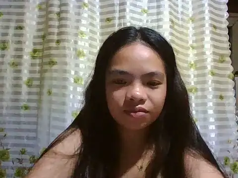 Snapshot of pretty_gia chatting on June 20, 2026, 4:45 pm pretty gia online show from June 20, 2026, 4:45 pm