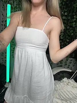 Eva Kit online show from July 17, 2026, 5:32 pm