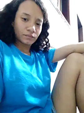 Snapshot of girls_nicole chatting on July 5, 2026, 4:41 am girls nicole online show from July 5, 2026, 4:41 am