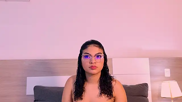 MelodyAlvarez online show from July 10, 2026, 11:54 am
