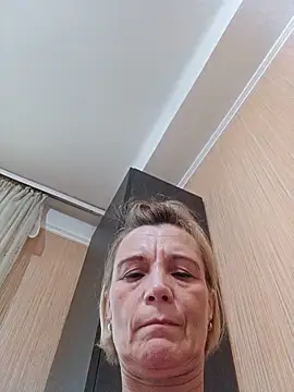 Snapshot of Kriss-Miss-Kiss chatting on June 16, 2026, 3:12 pm Kriss-Miss-Kiss online show from June 16, 2026, 3:12 pm