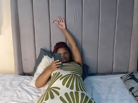 Snapshot of Kimmberly_Slut chatting on July 9, 2026, 7:24 pm Kimmberly Slut online show from July 9, 2026, 7:24 pm