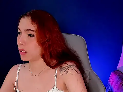 Snapshot of berryxbaby_ chatting on June 19, 2026, 12:05 am berryxbaby online show from June 19, 2026, 12:05 am
