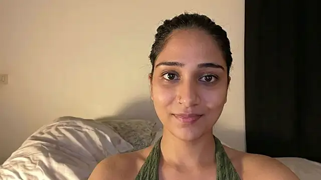 Snapshot of Snowanshi chatting on June 18, 2026, 1:26 am Snowanshi online show from June 18, 2026, 1:26 am
