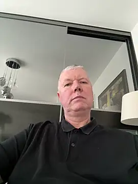 Snapshot of cumboy chatting on December 2, 2024, 11:18 am cumboy online show from December 2, 2024, 11:18 am