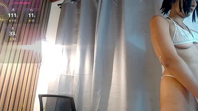 Sophie Mcgreen online show from July 6, 2026, 8:44 pm