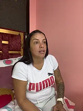 ambar 84 online show from June 17, 2026, 7:13 pm