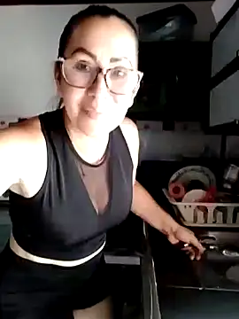 Cuchibarbie online show from July 6, 2026, 4:20 pm