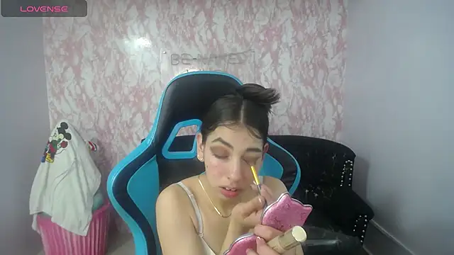 Snapshot of KiaraStar_ch chatting on July 15, 2026, 8:16 pm KiaraStar ch online show from July 15, 2026, 8:16 pm