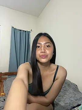 Snapshot of prettylacy69 chatting on July 18, 2026, 5:10 pm prettylacy69 online show from July 18, 2026, 5:10 pm