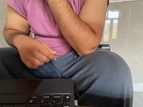 Snapshot of virginboyjammu chatting on August 3, 2026, 7:16 am virginboyjammu online show from August 3, 2026, 7:16 am