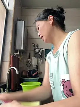 Snapshot of suyabb chatting on July 8, 2026, 9:54 am suyabb online show from July 8, 2026, 9:54 am