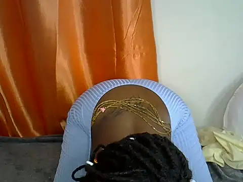 Snapshot of Curvydollyy chatting on July 18, 2026, 3:42 pm Curvydollyy online show from July 18, 2026, 3:42 pm