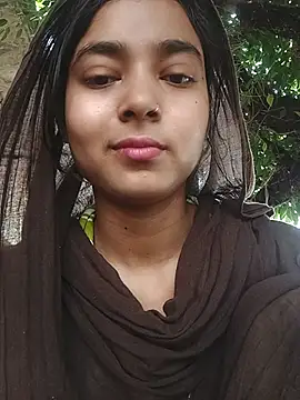 Snapshot of Simran_143 chatting on July 26, 2026, 5:03 am Simran 143 online show from July 26, 2026, 5:03 am