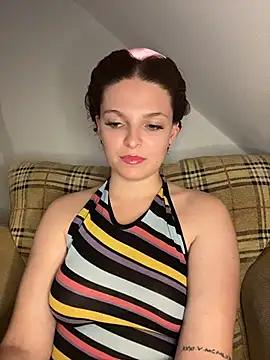 Snapshot of European-beauty chatting on June 18, 2026, 10:04 pm European-beauty online show from June 18, 2026, 10:04 pm