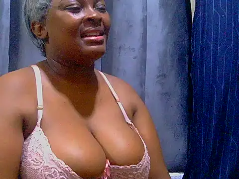 Snapshot of collegebjxx26 chatting on July 4, 2026, 6:01 pm collegebjxx26 online show from July 4, 2026, 6:01 pm