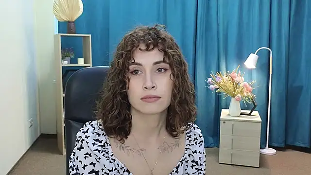 Snapshot of AudriaTagala chatting on June 19, 2026, 2:28 am AudriaTagala online show from June 19, 2026, 2:28 am