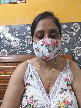 Snapshot of Garimaa_Cherry chatting on July 10, 2026, 8:20 pm Garimaa Cherry online show from July 10, 2026, 8:20 pm