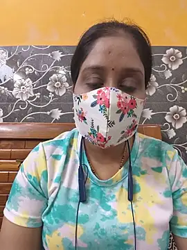 Snapshot of Garimaa_Cherry chatting on June 22, 2026, 5:54 pm Garimaa Cherry online show from June 22, 2026, 5:54 pm