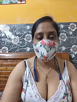 Snapshot of Garimaa_Cherry chatting on July 25, 2026, 7:20 pm Garimaa Cherry online show from July 25, 2026, 7:20 pm