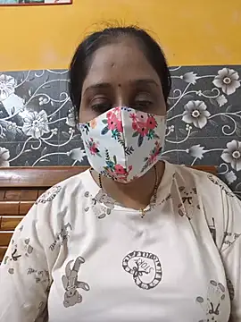 Snapshot of Garimaa_Cherry chatting on July 3, 2026, 6:03 pm Garimaa Cherry online show from July 3, 2026, 6:03 pm
